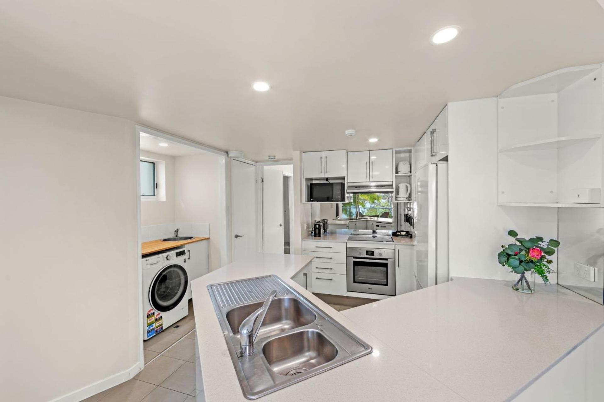 Reflections Holiday Apartments มารูชิดอร์ ภายนอก รูปภาพ