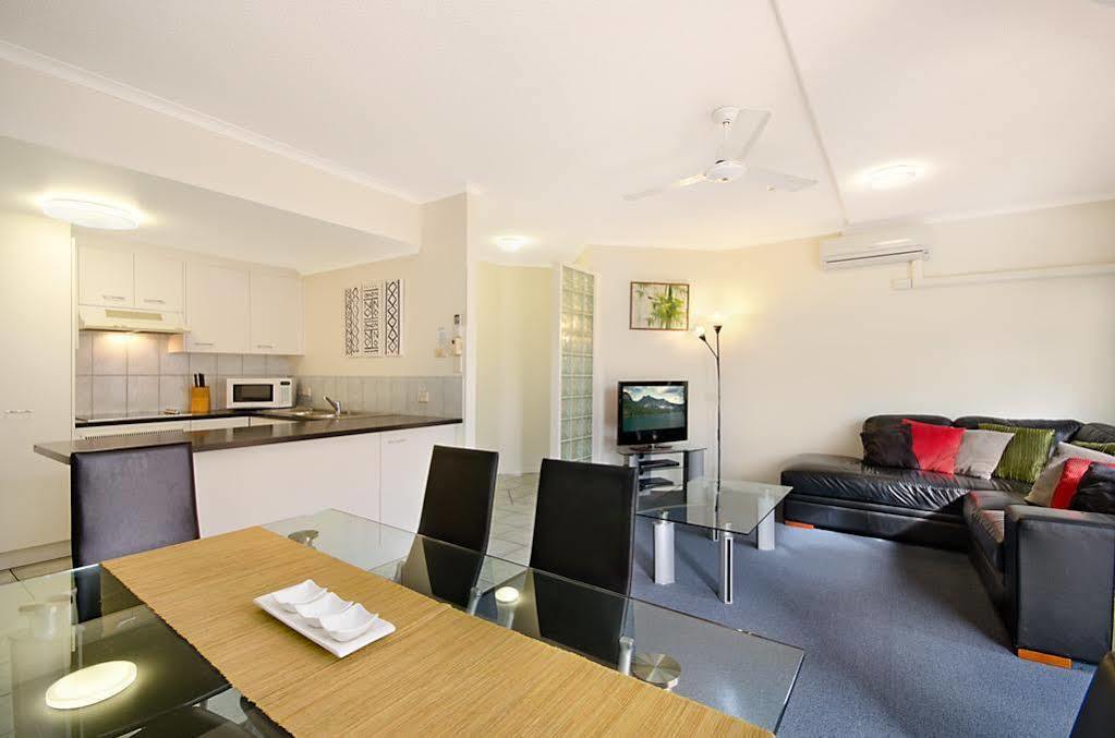 Reflections Holiday Apartments มารูชิดอร์ ภายนอก รูปภาพ